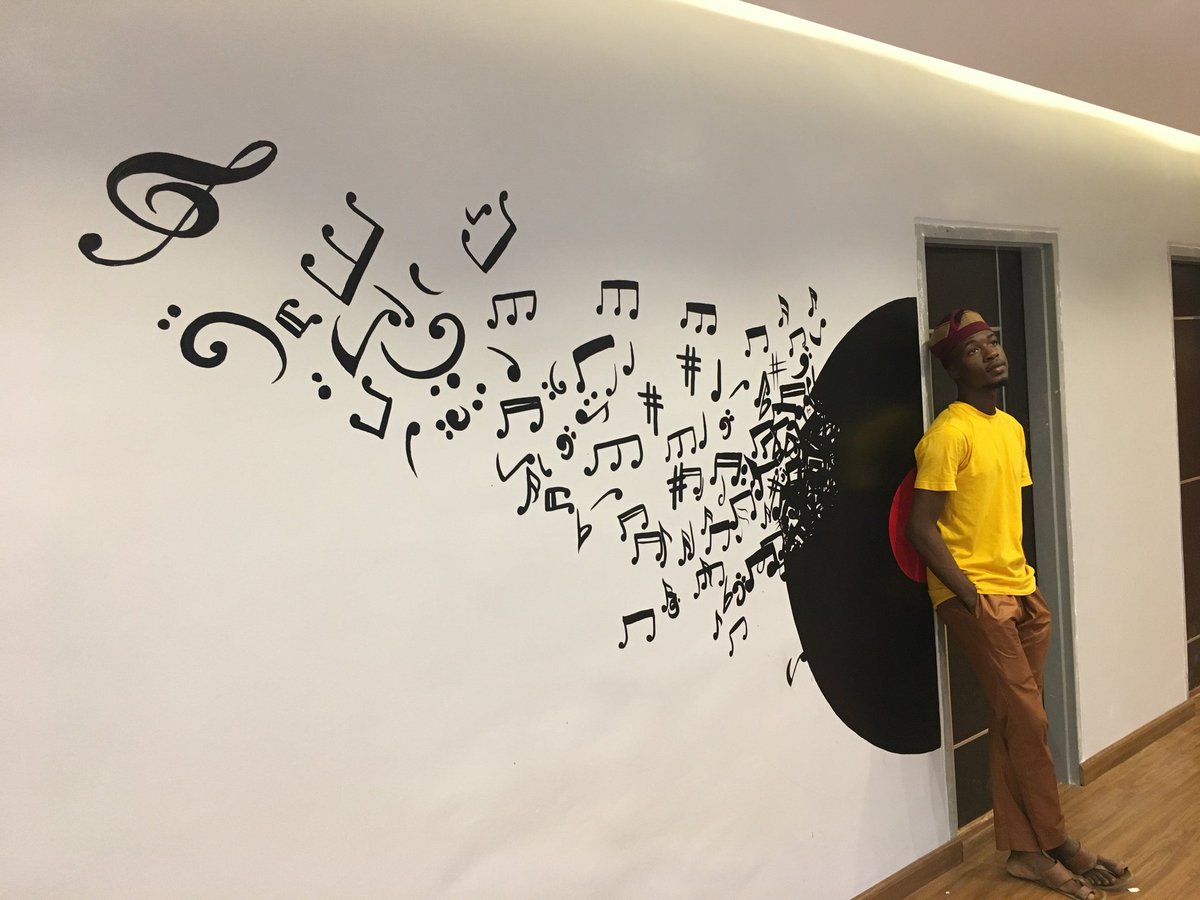 mrwaduud's tweet image. I make office spaces breathtaking with amazing artworks. I am an artist, illustrator &amp;amp; calligraphy, Can I DM you?