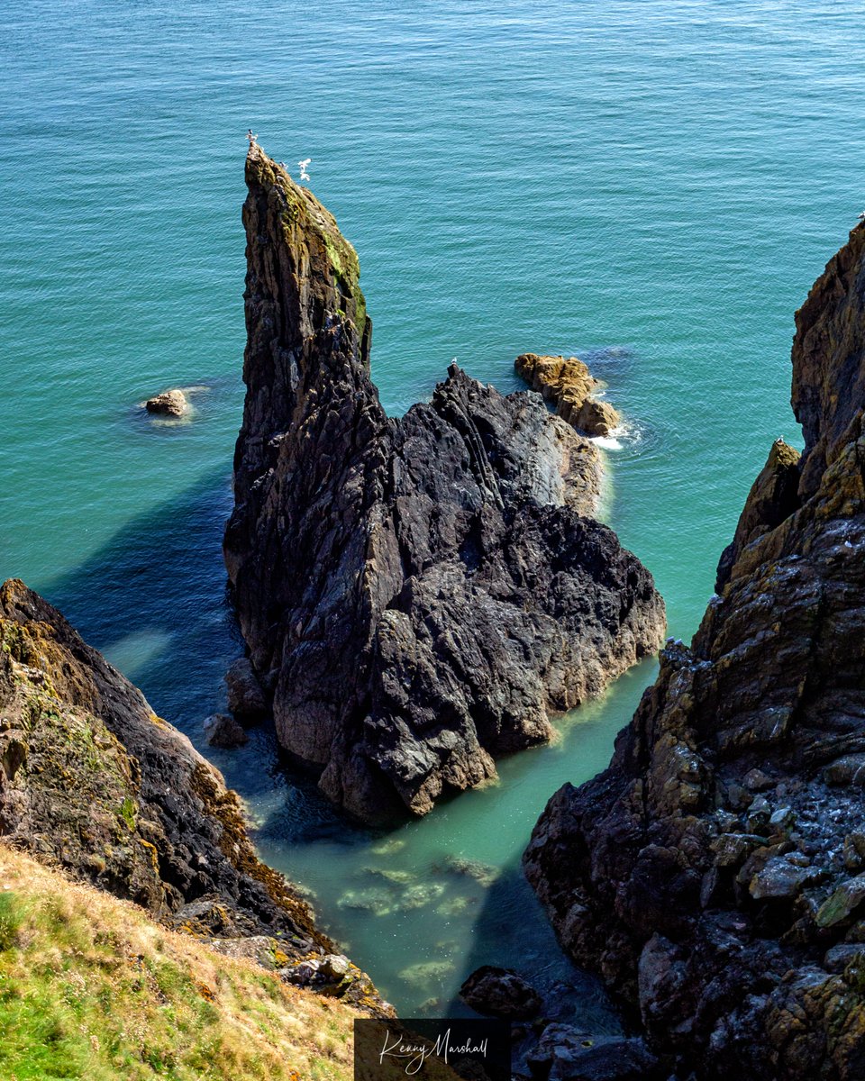 The big pointy jaggy rock that is North Witch Rock. Just a wee stroll along the coastal path from Portpatrick, Dumfries and Galloway.
kennymarshall.co.uk/Scotland/i-9Sp…
#visitscotland #dumfriesandgalloway #portpatrick #visitdumfriesandgalloway #scotland #ycw2020