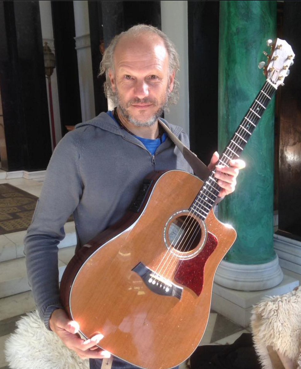 ColourfestUK's tweet photo. Colourfest welcomes Ravi sharing a transformational experience of devotional singing with songs &amp; chants from around the world, and a sound journey.
“Ravi is a rare talent - a musical shaman who knows no fear.  https://t.co/y8hYX32bHG https://t.co/BFsG7EkKZ4