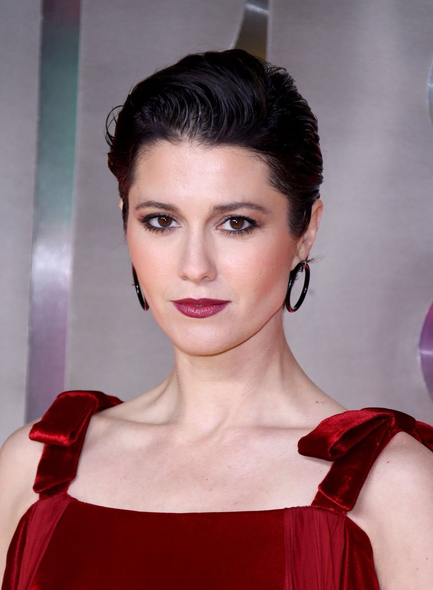 MaryWinsteadCom's tweet photo. 📸 "Birds of Prey" World Premiere (January 29) - https://t.co/9V6k67k8PV 
#MaryElizabethWinstead #MaryEWinstead #BirdsofPrey https://t.co/HyTrxAlfF1