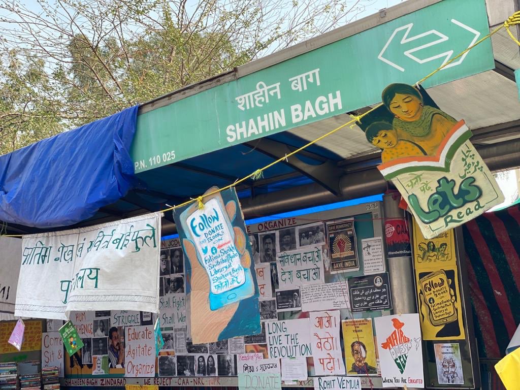 Can you beat this? This is the Bus Stop of Shaheen Bagh which is being used as a ‘Library’ where all ‘provocative’ Books are placed. This is what you have done to Delhi, Arvind Kejriwal.