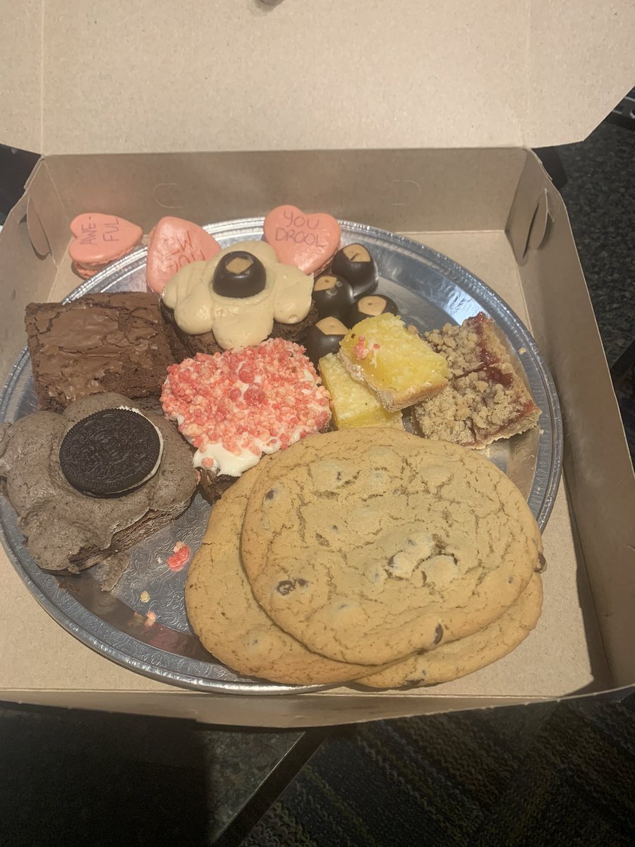 TorgRadio's tweet photo. Fat Girl Bakery meet fat guy Torg https://t.co/ARHIs9I8gl