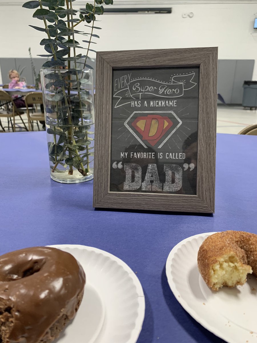 ALaCroix_edu's tweet photo. Thank you @BBBtheplacetobe for a great start to our day! #doughnutswithdad https://t.co/gE44r31dxN