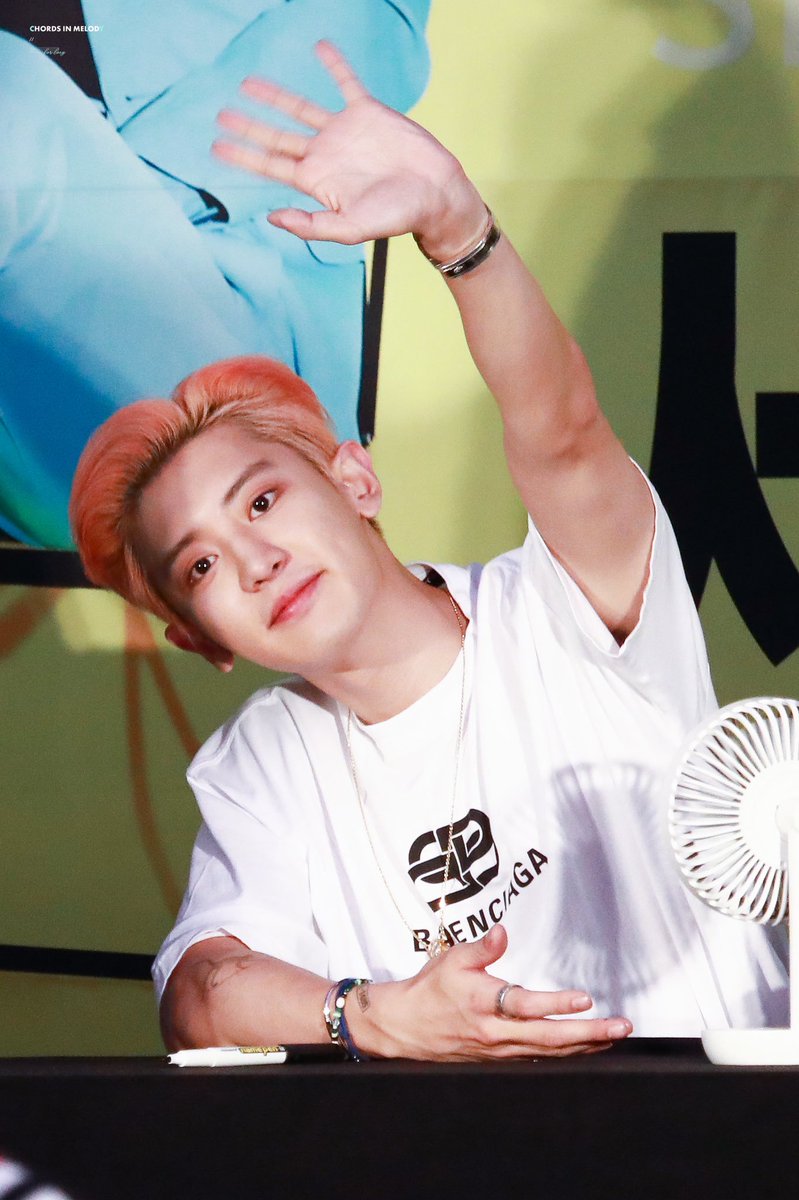 fuck it, chanyeol as puppies: a thread