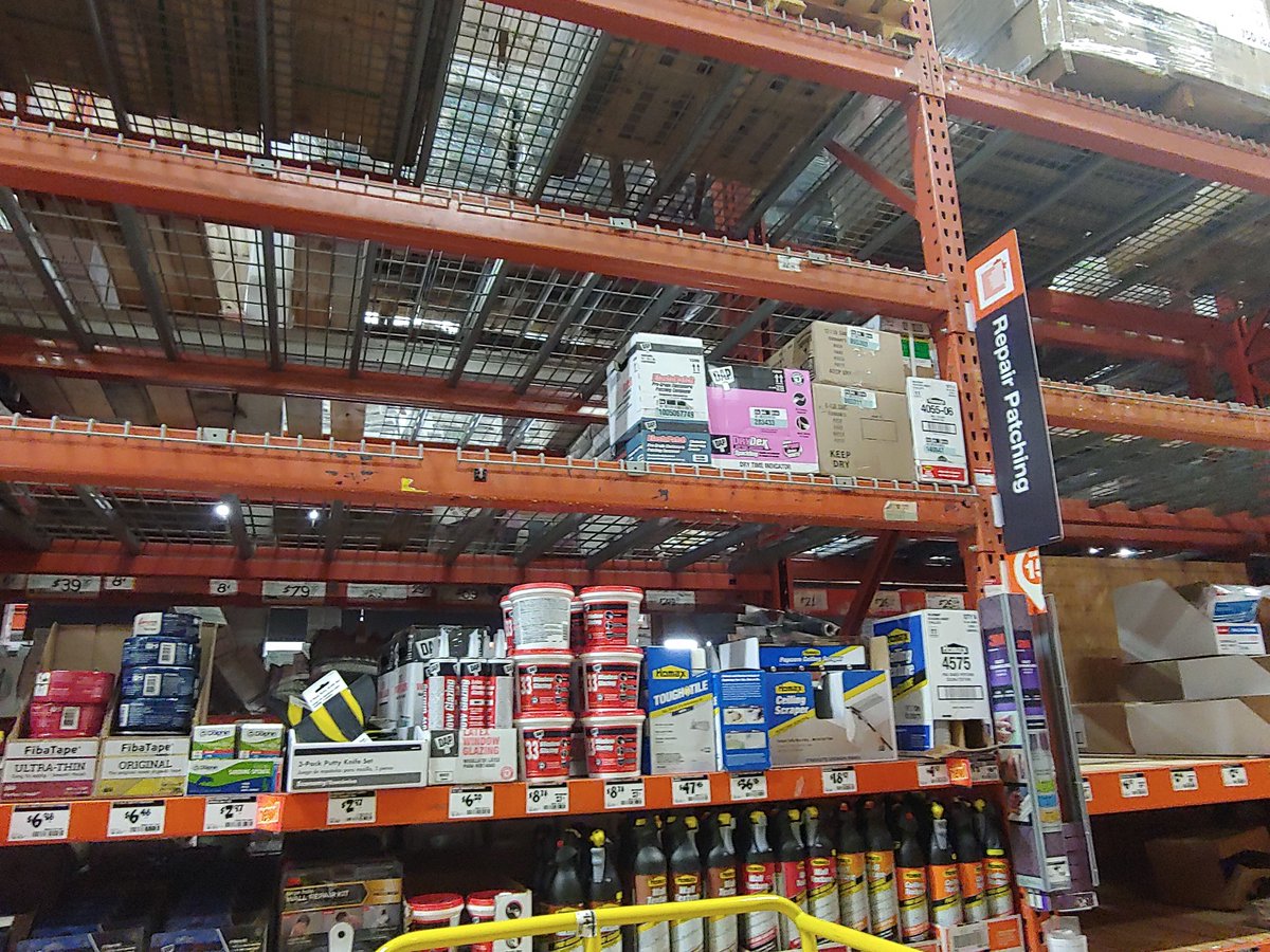 Receiving Team 0654 (@receiving0654) on Twitter photo No truck for receiving, No problem packdown time. Paul and Frank handling paint keeping those overheads clean. #Receiving0654 #Packdown No truck for receiving, No problem packdown time. Paul and Frank handling paint keeping those overheads clean. #Receiving0654 #Packdown