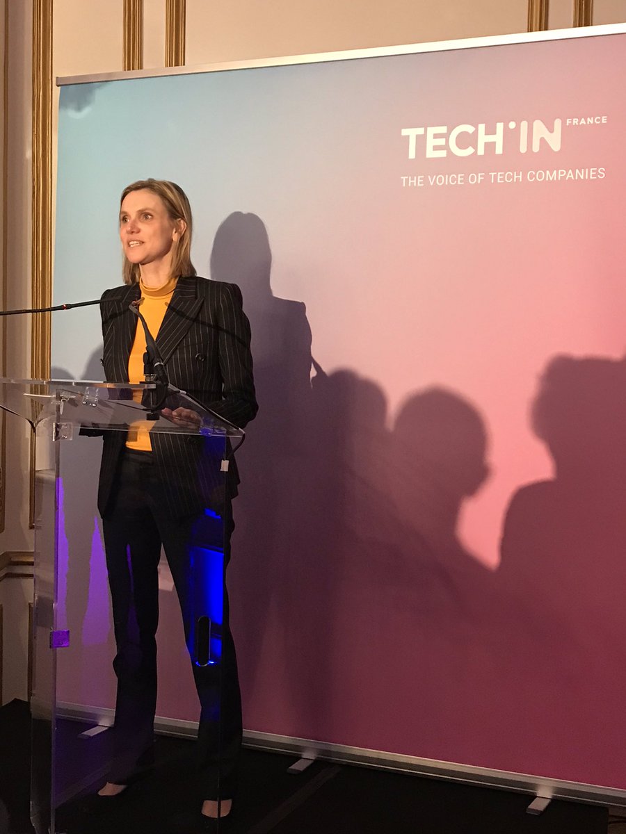 “Célébrer la #Tech c’est célébrer l’avenir!” <a href="/AgnesRunacher/">Agnès Pannier-Runacher 🇫🇷🇪🇺</a> aux vœux de @TECHINFrance. 540 000 emplois créés depuis 2017 et +40% de nouvelles entreprises