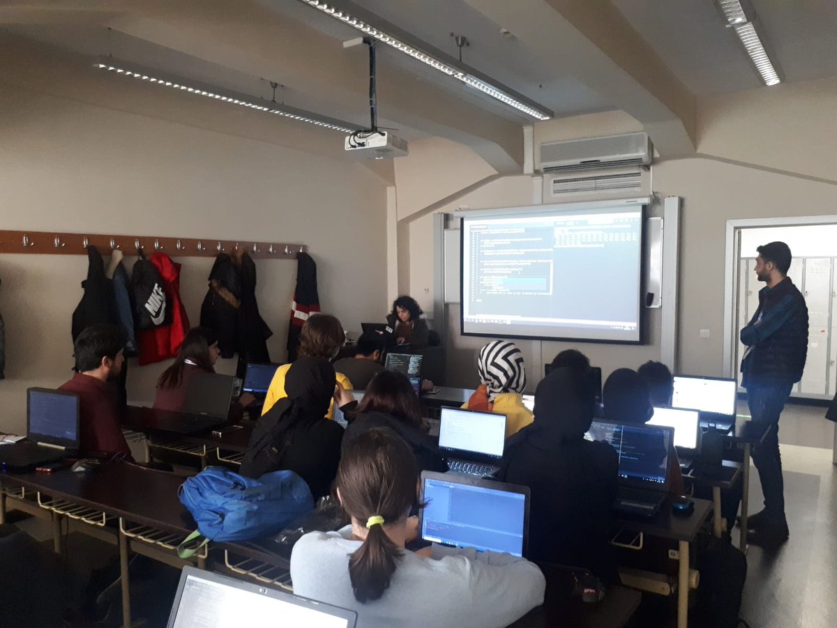 Siber Güvenlik Kış Kampı tüm hızıyla devam ediyor😎
Python 101 - Emre EKİCİ
<a href="/CyberThinkorg/">CyberThink</a> 
#siberkümekışkampı #sibergüvenlik #kışkampı
<a href="/Bahcesehir/">Bahçeşehir Uni (BAU)</a> <a href="/SiberKulupler/">Siber Kulüpler Birliği</a>