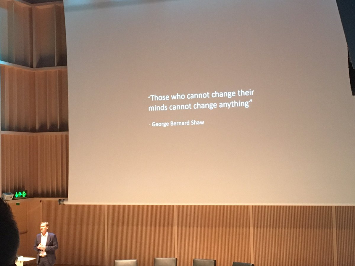 PPMantysaari's tweet photo. ”Those who cannot change their minds cannot change anything.” #digiforum2020 https://t.co/zNGgau4Dnc