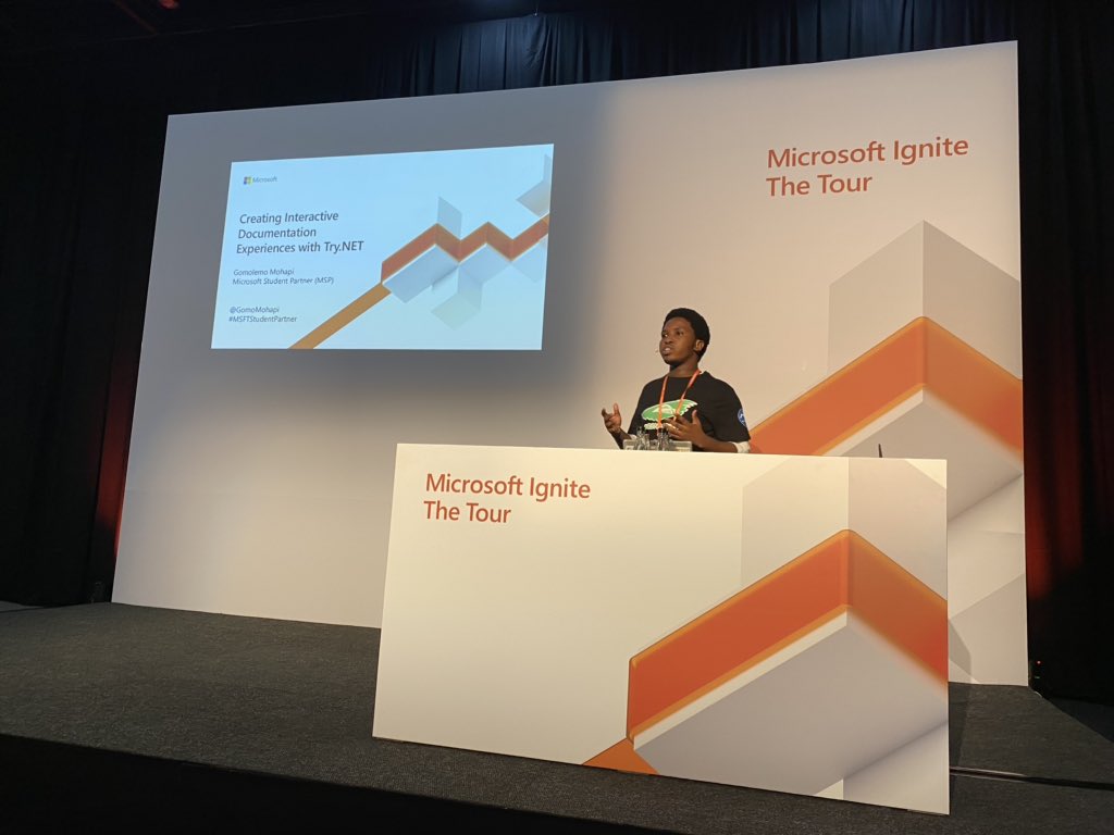 donasarkar's tweet image. 1/Next up at #MSIgniteTheTour 🇿🇦, in Theatre 3, our boy @GomoMohapi is talking about his tireless work as a #MicrosoftStudentPartner. His job is to empower local HS &amp;amp; college students to grow and enhance their technical skills. One key ingredient? GREAT documentation 📝