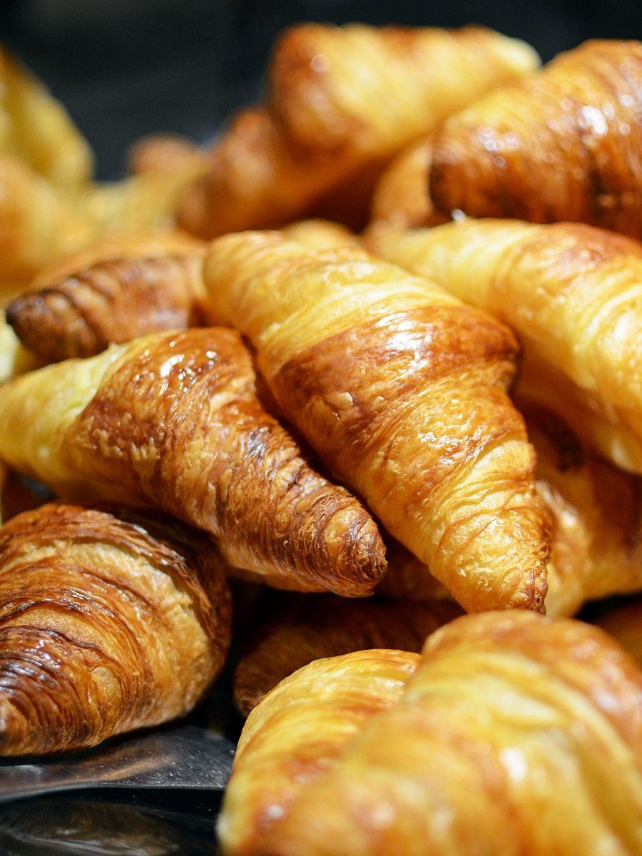 squiresdalm's tweet photo. It's National Croissant Day!  Did you know we can do breakfast bookings? AND....we make our own croissants too?  How do you like yours? https://t.co/W1HrAKTbE3 https://t.co/HjPrWVOObo