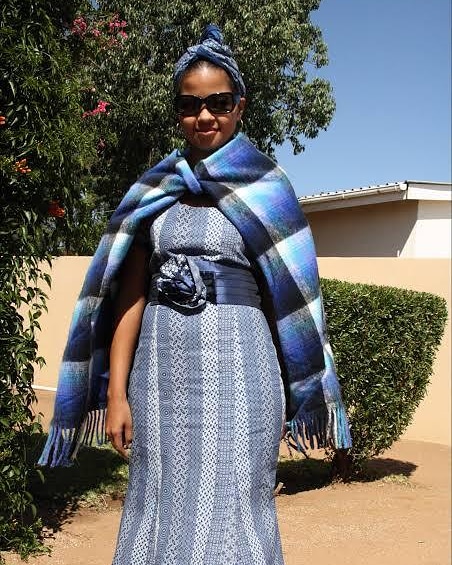 Attires made from animal skin and quantity as well as quality is greatly influenced by social stratification, gender and age.

Check out Botswana 🇧🇼 Attire on the website loispiration.com/2020/01/30/tra…

#Loispiration #Botswana #Africa #LearnAfrica #Culture