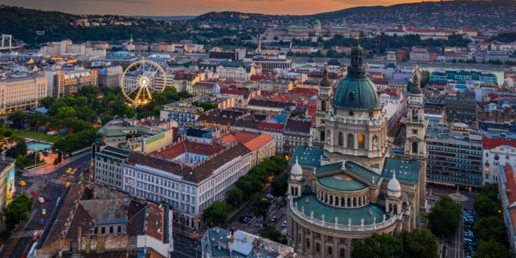 eaa2020budapest's tweet photo. Let's start to book your accommodation now! You can choose from more than 20 different options based on your taste and budget. If you would like to book more desirable rooms or if you have any unique requests, you can contact us on eaa2020@kyat.hu #Eaa2020 #Budapest #Archaeology https://t.co/UeEXiE26jh