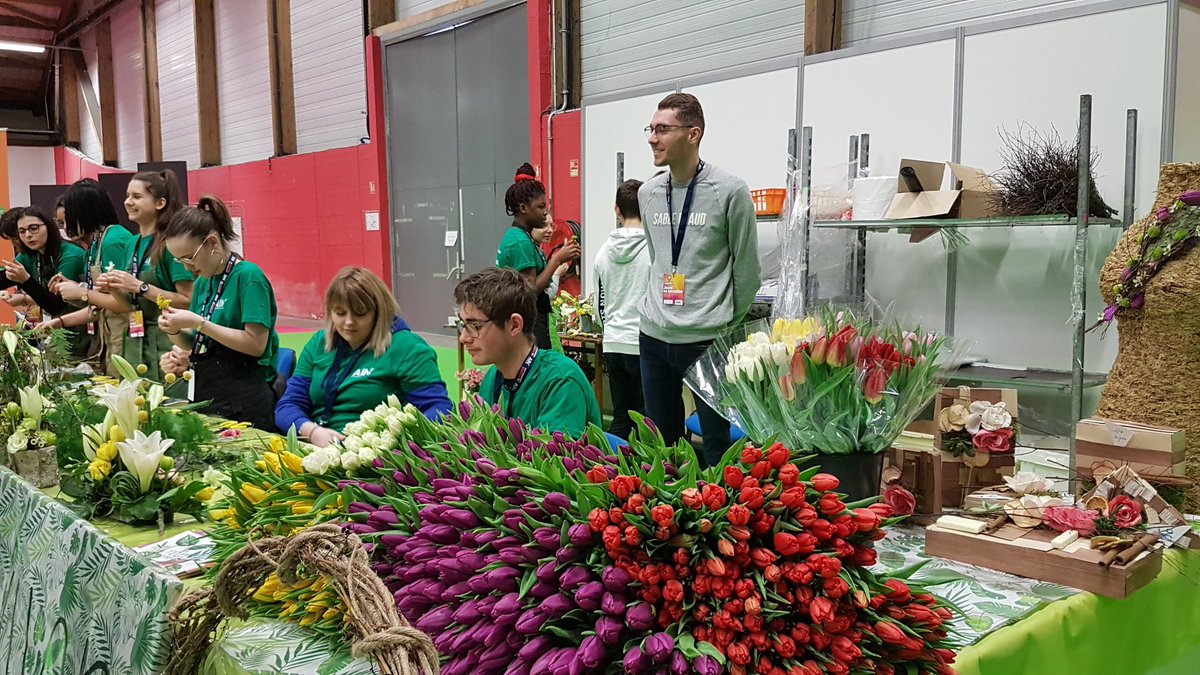 Departement_AIN's tweet photo. [ORIENTATION] Ain'formations #orientation c'est parti ! 12 000 visiteurs attendus jusqu'à samedi à @Ainterexpo01 #bourgenbresse Pour trouver sa formation du CAP à Bac+5 #Afor #Ain entrée gratuite https://t.co/3FPAoZDUSn