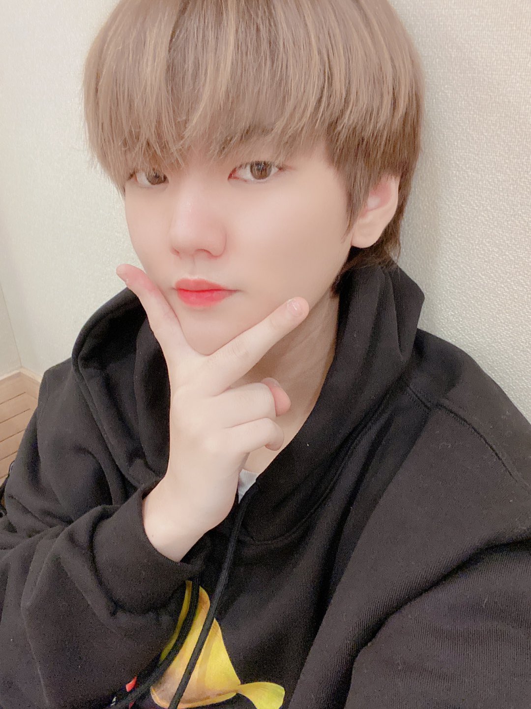 업텐션(UP10TION) auf X: „테이커 픽쳐 #업텐션 #환희 #내친구가방이와