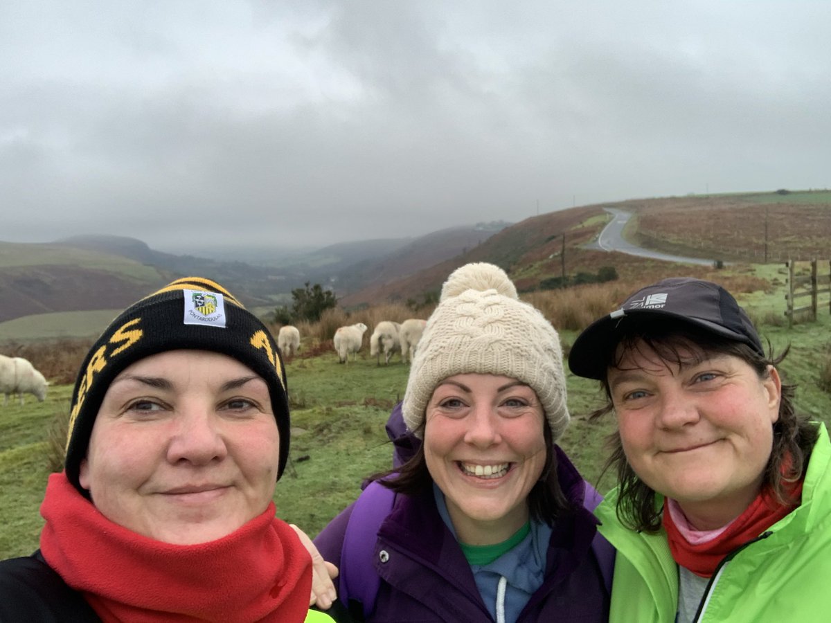 ToniaAntoniazzi's tweet photo. Great to get some fresh air up #Pontarddulais mountain #Hower this morning #NewYearsResolutions https://t.co/YoYl6U2eiP
