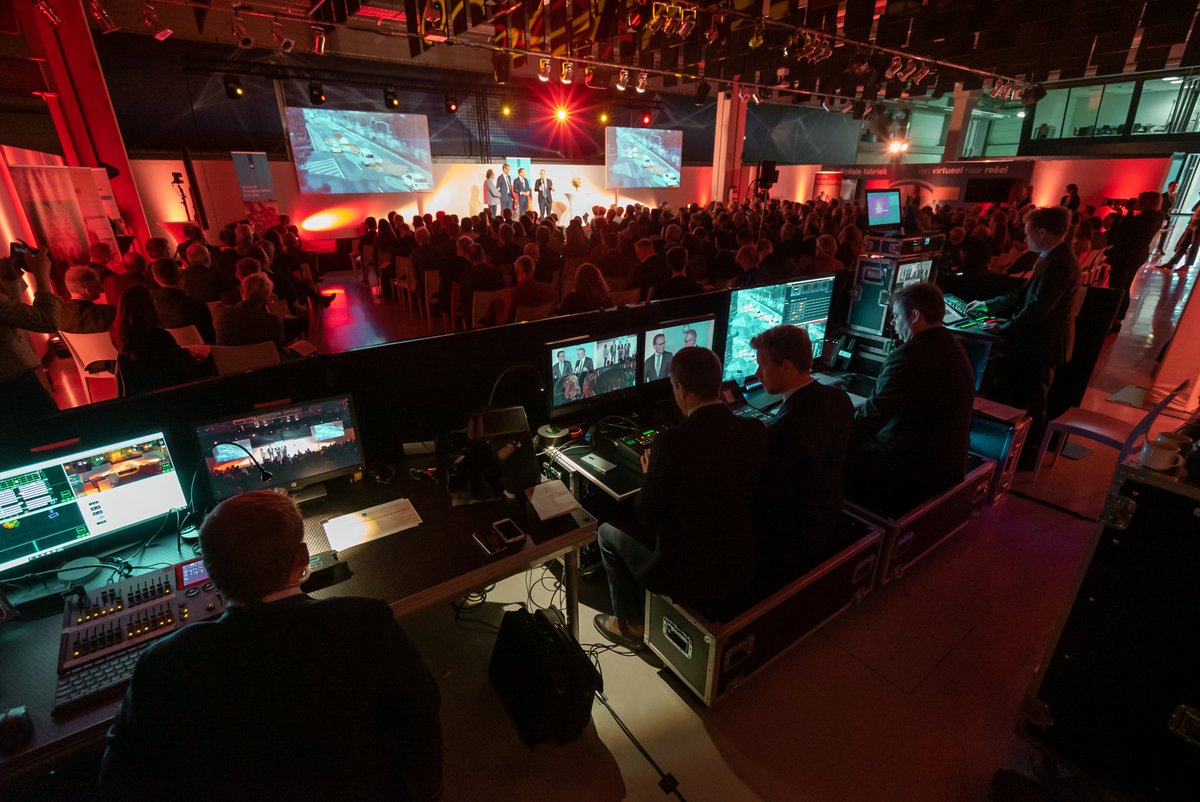 Vacature Full-Time Allround AV Technicus:

Ben jij die AV technicus die graag de touwtjes in handen heeft en hou jij van uitdagingen en afwisseling? En ben jij toe aan een nieuwe baan vol met leuke uitdagingen?
Laat het ons weten rental@ifsav.nl