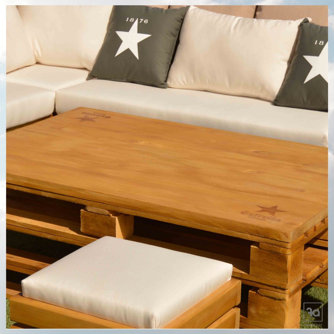 Fiaka_Ambient's tweet photo. Os dejamos otra opción de #personalización. En este caso se ha usado el grabado láser en la madera. 

#diseño #grabadolaser #desinginterior #furniture #decoration #paletdeco #mueblesdepalets #palets #diseño #exclusive #relax #diseñospersonalizados #mueblesdediseño #madeinspain https://t.co/8icHWYtJI8
