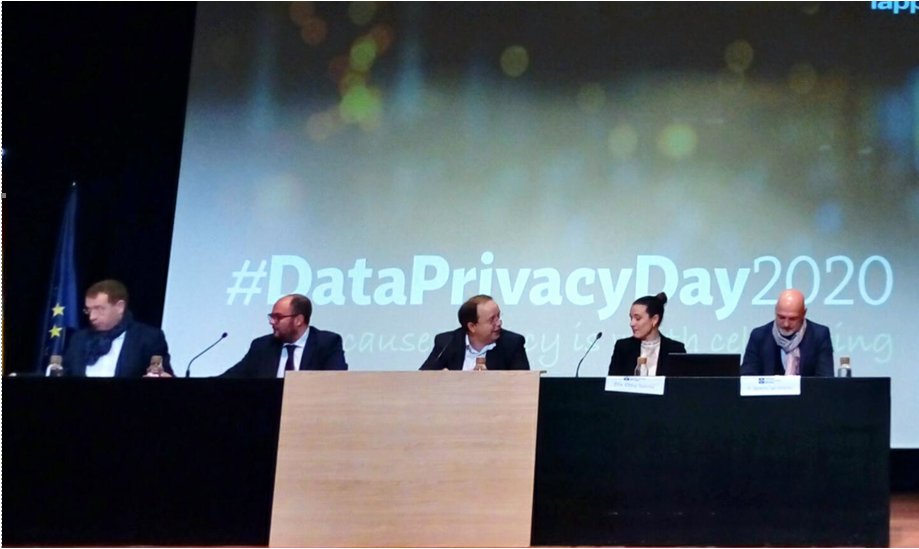 govertis's tweet image. Da comienzo la mesa redonda de &quot;Retos de la Privacidad en 2020 &quot;en @ufvmadrid moderada por nuestro compañero @FGonzalezCalero en ##DataPrivacyDay2020 acompañado por @OfeTG , @dlcarballo ,@SMNacho y @ammarcos 🛡️🔐