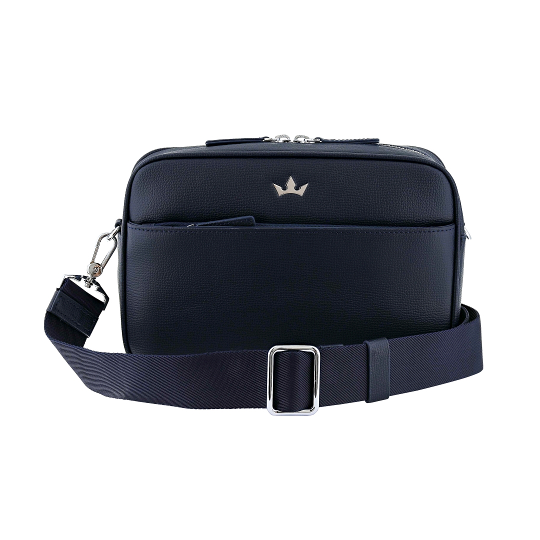 RODERERWORLD's tweet photo. With 4-in-1 concept Roderer messenger bag from Award collection. Features removable-adjustable shoulder strap plus removable leather handle.
Can be use as wash bag when traveling.
.
#roderer #rodererworld #italianleather #leatherbag #mensbag #messengerbag #crossbodybag https://t.co/yoMopoU3lR