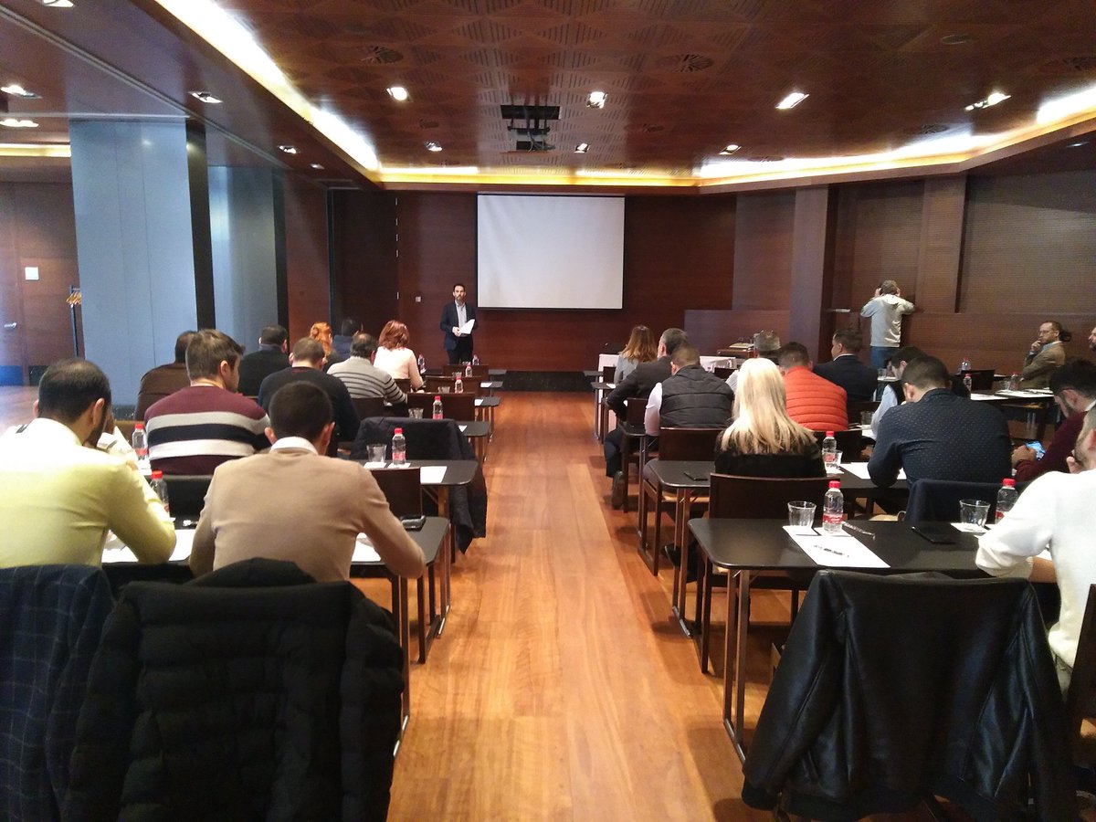 IPS_Informatica's tweet photo. Empezamos en #Murcia con una gran acogida de las empresas en la sesión Principales retos y necesidades de la gestión integral de salas de juego
#ips #ipsinformatica https://t.co/AmdjTjTQIO