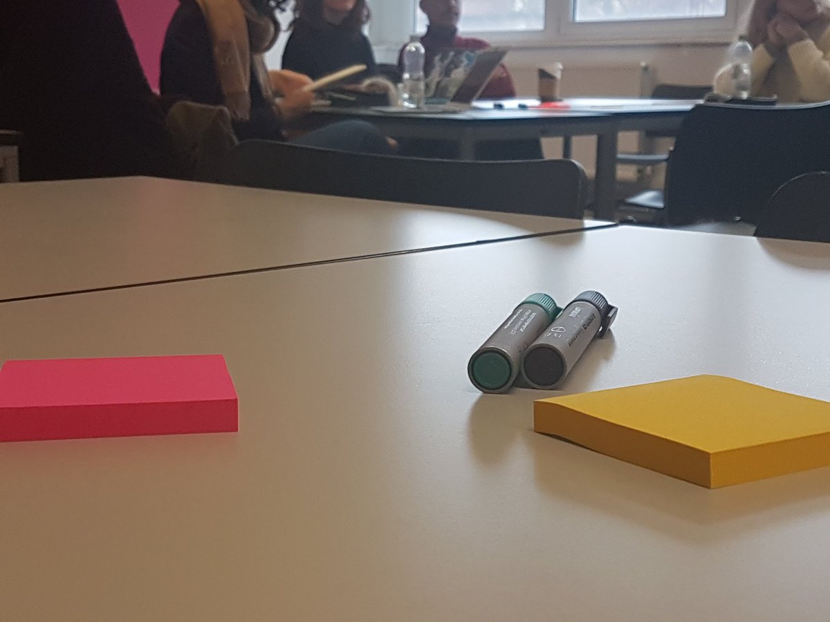 Lots of discussion taking place already at our training: Engaging with Policy Makers with <a href="/instituteforgov/">Institute for Government</a> 

This is going to be a fruitful day. 

#SWWDTP #Research #PolicyMakers