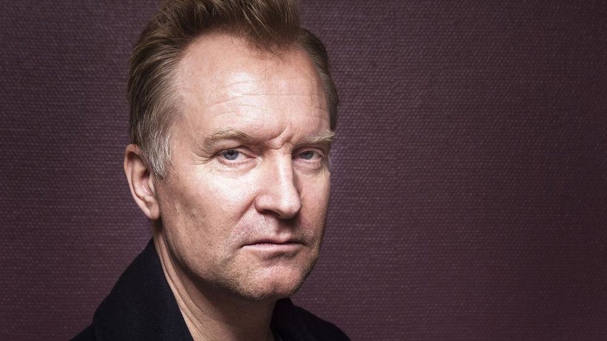 Exit6FilmFest's tweet photo. Filmmaker @UlrichThomsen talks to us about writing and directing his new feature #Gutterbee, satirising small town America with German sausage. Starring Antony Starr, Ewen Bremner and W. Earl Brown, catch the UK premiere at @glasgowfilmfest on 29 Feb. https://t.co/ohgFBSkQEi https://t.co/JXQ8d4qhio