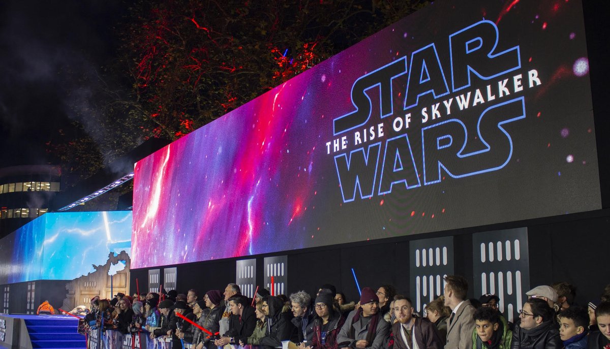GreenHippo__'s tweet photo. π Green Hippo is flawless for The Rise of Skywalker π
London UK -Digital Insanity chose Green Hippo Media Severs to drive on-screen visuals for the European Première of Star Wars: The Rise of Skywalker.
#DigitalInsanity #GreenHippo #Hippotizer
https://t.co/aaFllsRGCV https://t.co/DT5Fc7ZPSU