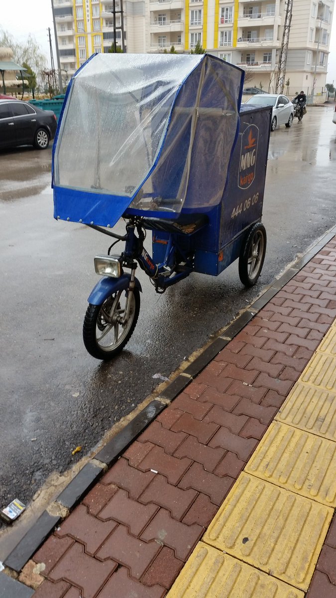 Maliyetleri düşürüp, daha fazla kâr etmek adına ,hiçe saydığınız işçi hayatına bir de bu pencereden bakınız. 
<a href="/mngkargo/">MNG Kargo</a> 
<a href="/ailevecalisma/">Cshabakanligi</a> 
<a href="/sgksosyalmedya/">SGK</a>