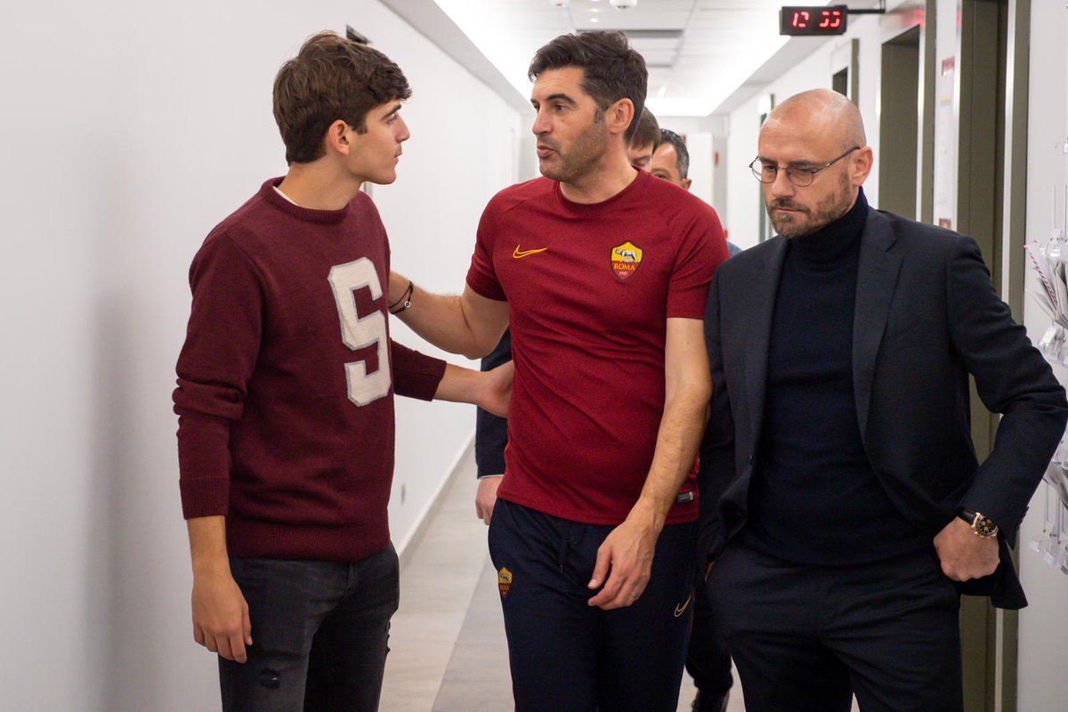 OfficialASRoma's tweet photo. ⚡️ Villar indosserà la maglia numero 14

📸 I primi scatti di Gonzalo nella capitale https://t.co/QvOIeT4OwD

#ASRoma https://t.co/DzLHjIHhBr