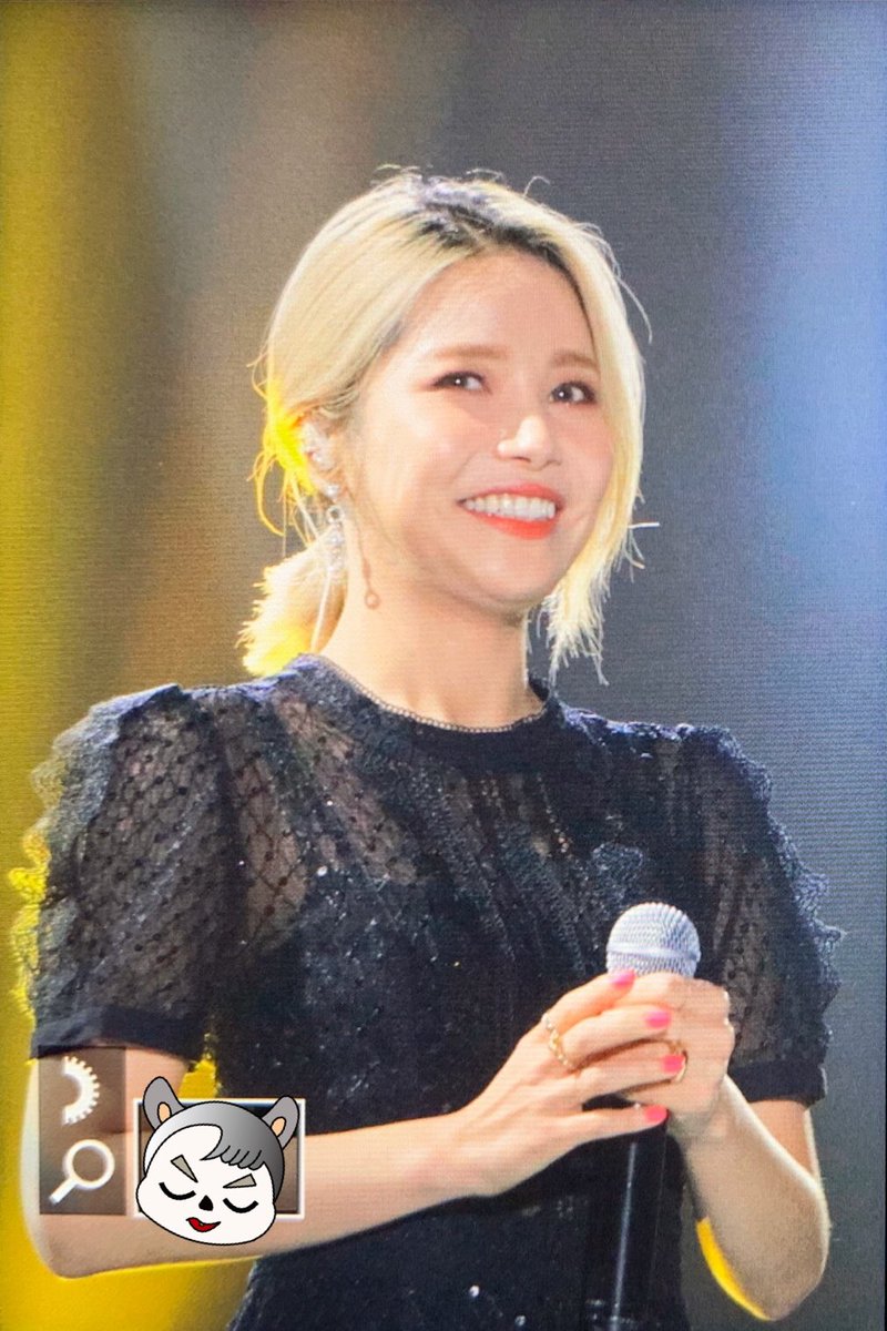 STATIONERY1222's tweet photo. 200130 서울가요대상 프리뷰
#MAMAMOO #SOLAR 
#마마무 #솔라 https://t.co/aVzyouiNzs