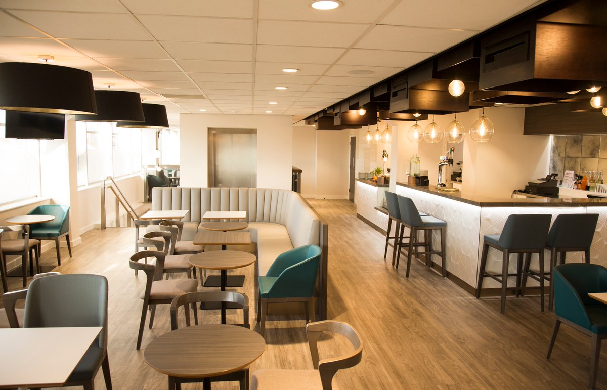 CharltonEvents's tweet image. Our Vista Lounge is perfect for all your party needs. With movable furniture, the ability to use two levels and a purpose built bar! #events #cafc #venue