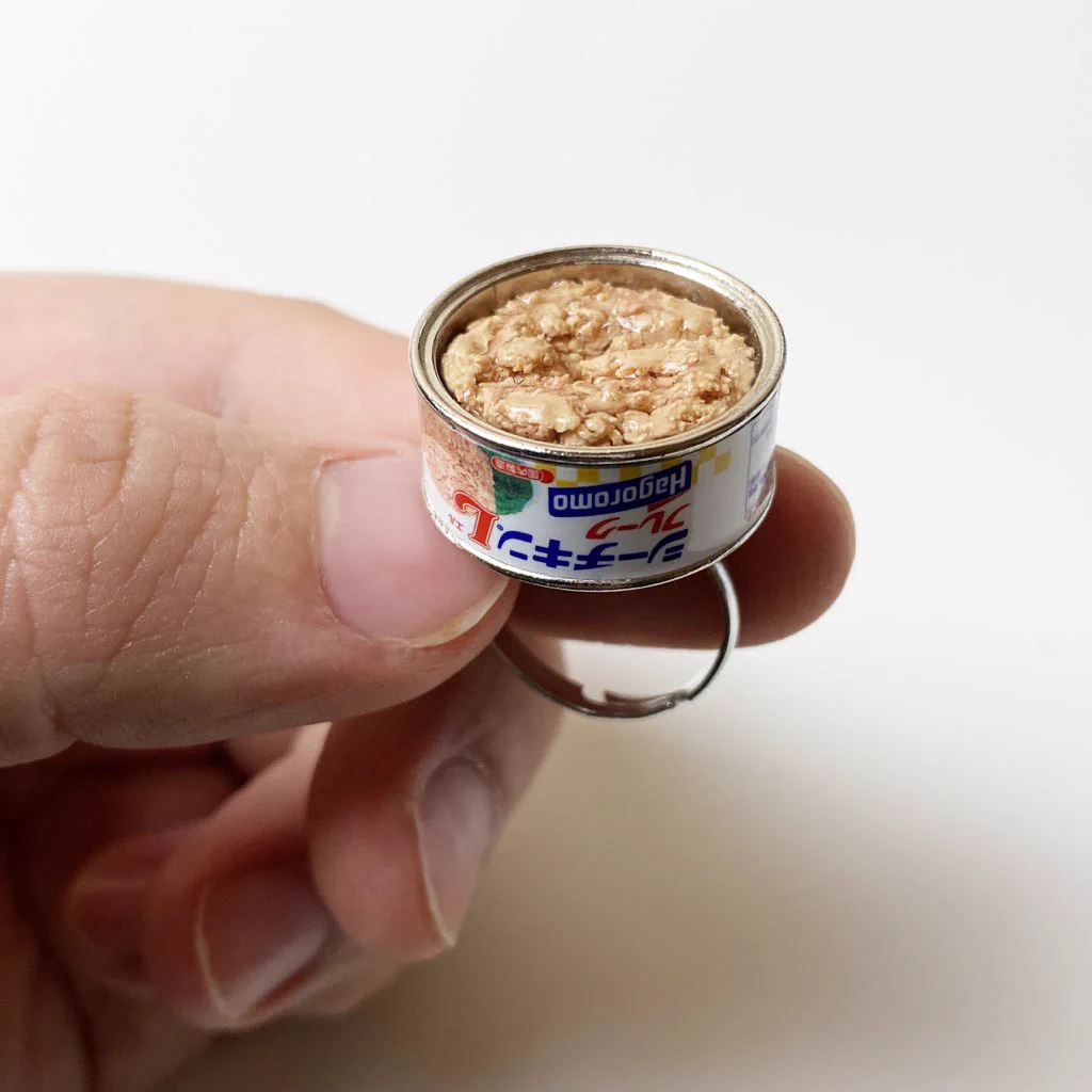 やりおった！缶詰リングにツナを入れたやつがおる‼