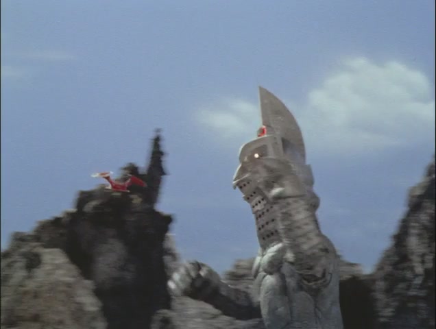 仙台の剣ドロス ウインダム 頼むぞ ウルトラセブン第1話にて初めて登場したカプセル怪獣が ウインダムでありました これが後々のポケットモンスターに繋がると思うと とても感慨深いものがあります 侵略者であるクール星人の円盤と戦うために