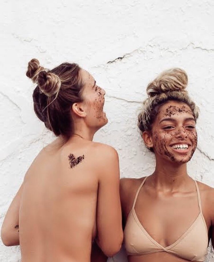 LabScrub's tweet image. This summer enjoy a glowing and healthy skin by using scrublab sugar scrub ☀️