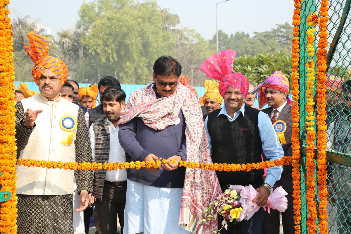 AssistHoop's tweet photo. ASSIST collaborated with Greater Noida Industrial Development Authority to organise a 3 X 3 Basketball Tournament at Greater Noida Carnival 2020. 

#assist #carnival #basketballmatch #exhibition #3x3basketball https://t.co/nUvrZpnj2m