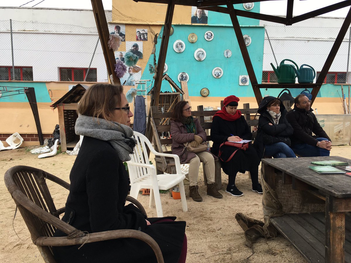 socialfermo's tweet photo. Nuestros #PaseosDeJane de @Plenainclusion nos llevan al Huerto de Tetuán. Nos están contando sus claves para el desarrollo comunitario y la vida del barrio https://t.co/5OTz44m5Xc