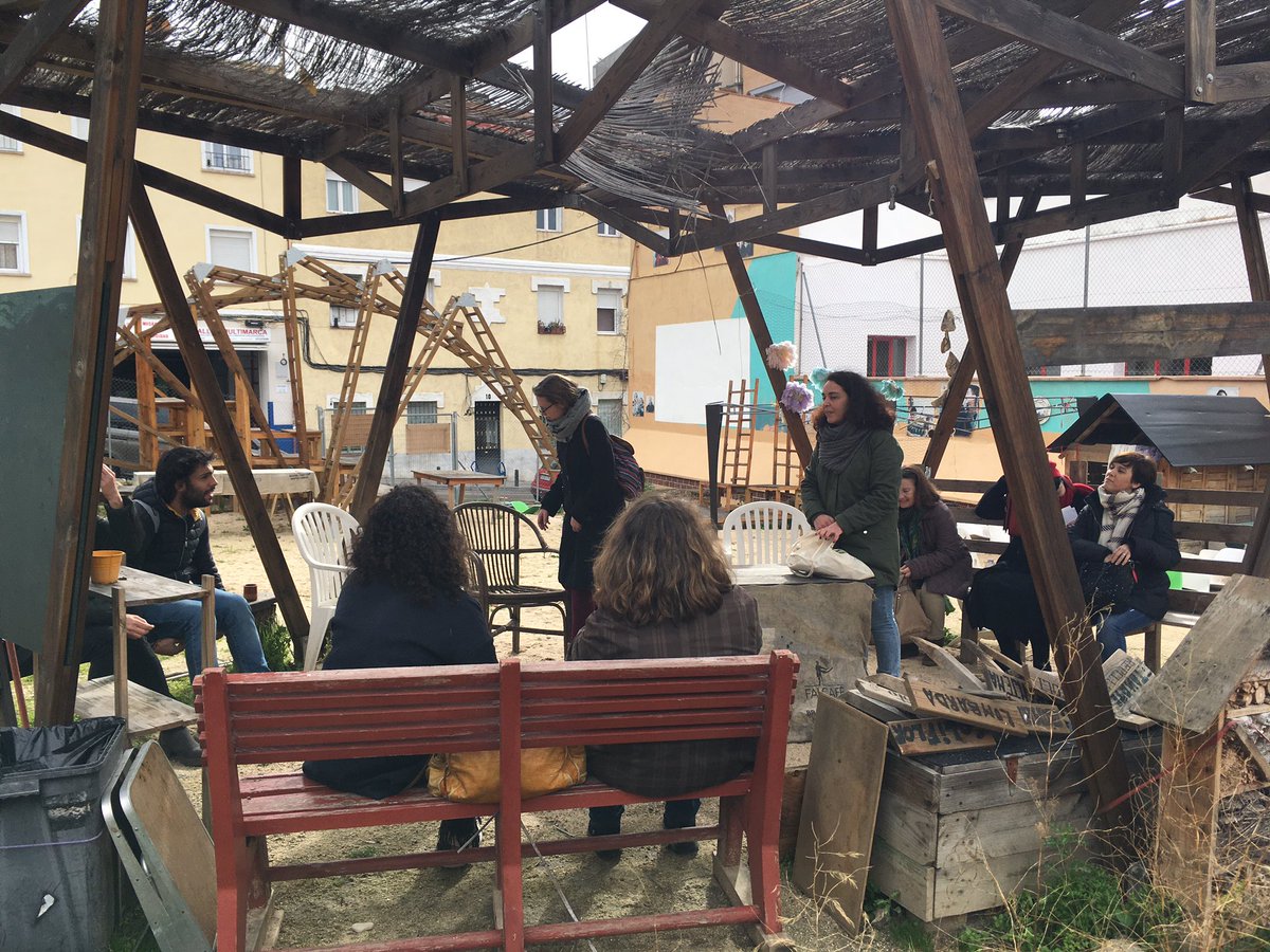 socialfermo's tweet photo. Nuestros #PaseosDeJane de @Plenainclusion nos llevan al Huerto de Tetuán. Nos están contando sus claves para el desarrollo comunitario y la vida del barrio https://t.co/5OTz44m5Xc