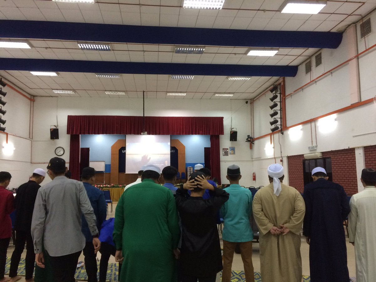 officialhabibat's tweet photo. LIVEUPDATE: USRAH WADA' HABIBAT ANJURAN LAJNAH TARBIAH DAN KEROHANIAN 🌹📿
- "SETELAH KU DIMILIKI KEMBALI"- | Dewan Johor, APIUMNP | 30 JANUARI 2020 | Jam 6.30p.m. - 11.00p.m.
#UsrahWada19/20
#Take19/20 https://t.co/96ZkB3B4hu