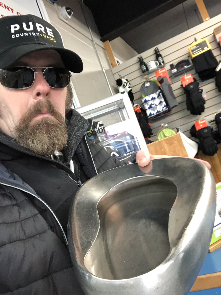 PureCountry106's tweet photo. Sooo, apparently I’m racing on this bedpan tomorrow for Mash Bash @skisnowvalley ! Come join in on the fun all in support of @teamrvh @rvh_foundation #mashbash https://t.co/EmpyJdRpCP