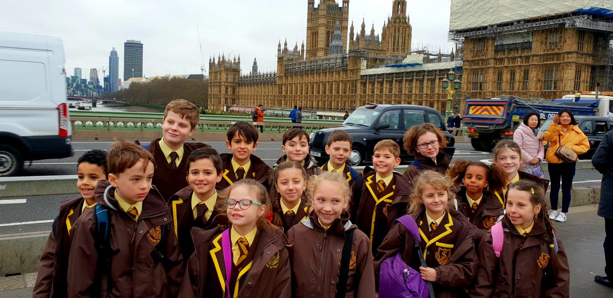 fromthepark's tweet image. Woodlands children having a great time in #London @ShreksAdventure