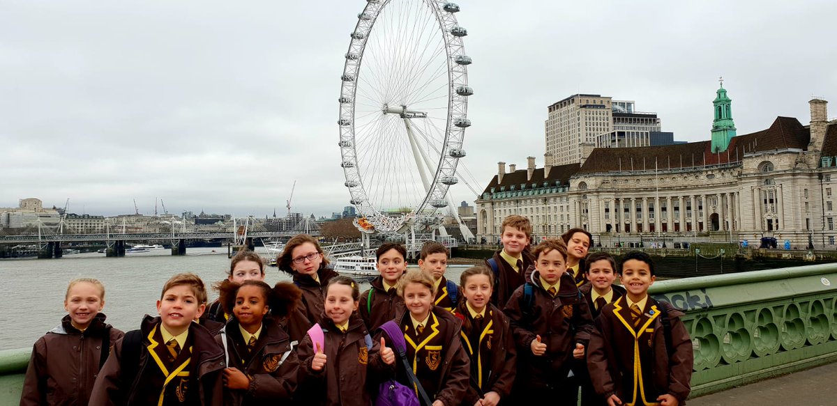 fromthepark's tweet image. Woodlands children having a great time in #London @ShreksAdventure