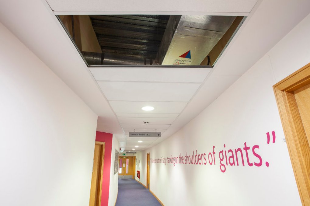 BuildConstDes's tweet image. #Ductwork fabricated from The @KingspanHVAC_UK #KoolDuct System is maintaining ideal learning conditions at the National STEM Learning Centre at the University of York ow.ly/SCM030qdtvx