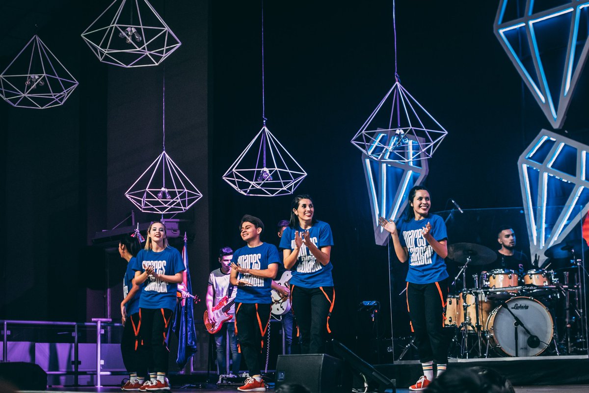 NX_dancing's tweet photo. >>>>>>>> J Ó V E N E S
#ElMejorVeranoDeTuVida
Cerramos el mes de enero, dando alabanza a Jesús y recibiendo una palabra para nuestra vida.
Dios ha sido bueno y creemos que este febrero será genial 💥
#NxAlaba
#JóvenesConPropósito https://t.co/eM4oDlb9rP