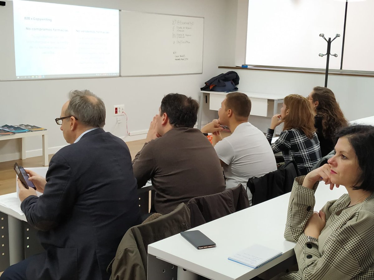 El contenido es el rey?? Si! Pero... Monetizar es el rey! 
#ENyDSocialMedia <a href="/DonPabloBernal/">Don Pablo🎈 Kimoon</a>