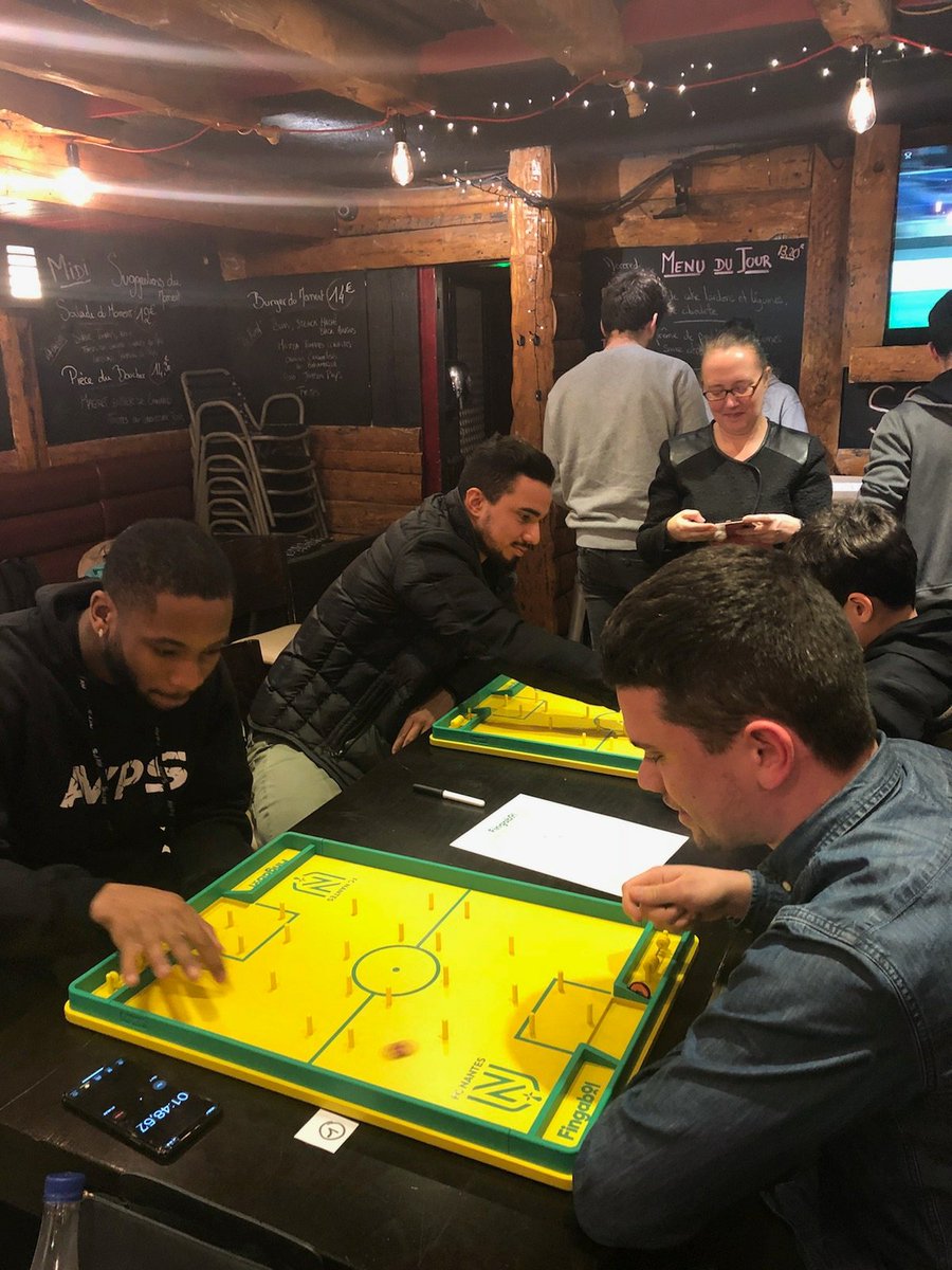 Fingabol tweet media