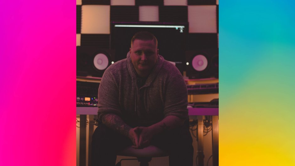 songwritersofCa's tweet photo. A big S.A.C welcome to new pro-member Corey Le Rue (@coreylerue) who is an award winning producer, songwriter with a discography of local & international artists holding gold&platinum records.
Read more here: https://t.co/FNRelP3Esx
#PROSofSAC #creatorscount #songwritersofcanada https://t.co/aXwvdSyhje
