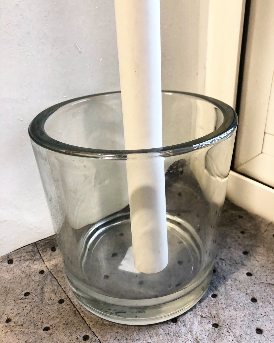 Whoever wrote this and stuck it next to a leaking pipe at the Courtauld, thank you. 💧