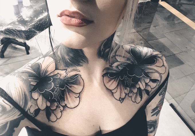 fiz duas tattoos novas ontem ?? https://t.co/47PwcK6C6Z