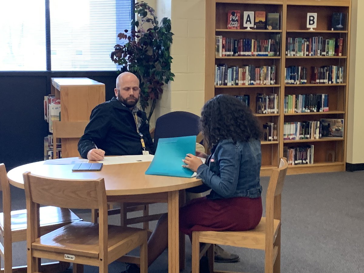 AVIDatMead's tweet photo. High School AVID interviews happening now! Thank you East for coming to Mead! @docrogers81 @LawnaDKurtyka https://t.co/W2DGvnIuC6