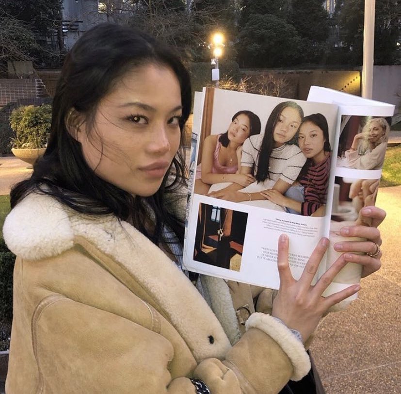 anya4ny4anya's tweet photo. models with themselves https://t.co/p8u0GrFsig